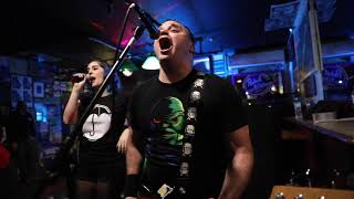 Tsunami Bomb - Naysayers (Official Music Video)