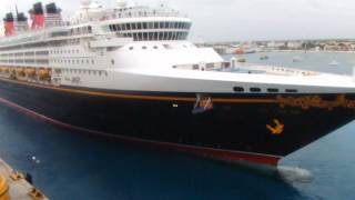 Disney Fantasy &amp; Magic Horn &#39;Skirmish&#39; at Cozumel