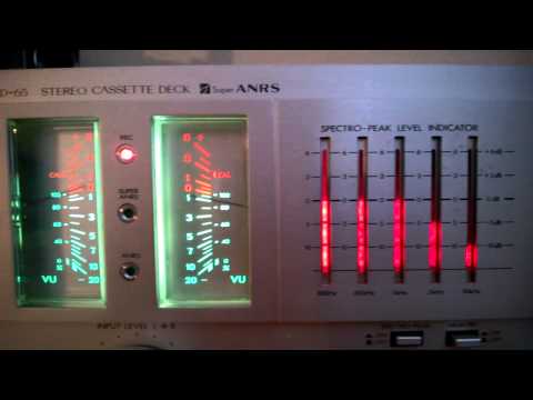 Vintage JVC KD65 cassette deck tape player with Super ANRS