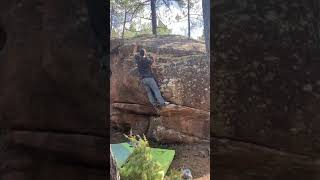 Video thumbnail of Nido de arañas, 6a. Bezas