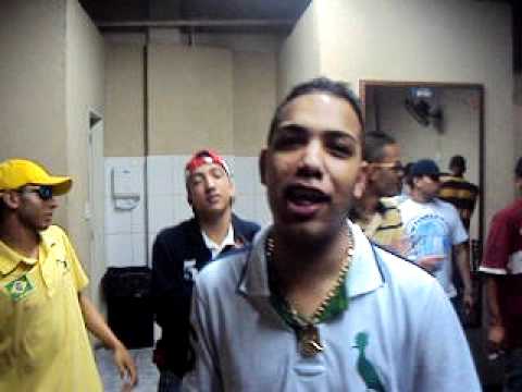 MC'S KEKE, MAGRELO E NENE NO CAMARIM DO CABRAL 31/10/10