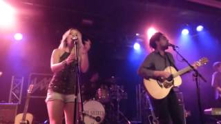 Nashville Grey Skies - The Shires (Live)