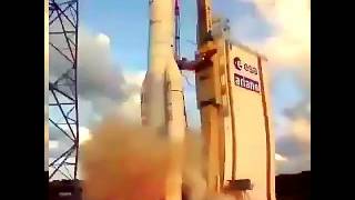 Download lagu Detik-detik peluncuran Roket Satelit BRI mp3