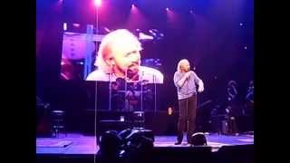 Video thumbnail of "Barry Gibb Sings to His Wife at Chicago's United Center - May 27, 2014"