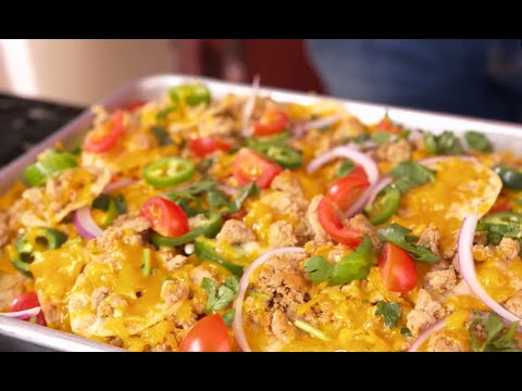 Kroger Presents: HomeGATING with Eddie Jackson: Chorizo Chili Con Queso