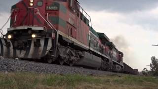 Ultimo Tren del 2016 Ferromex 4504 show de luces!