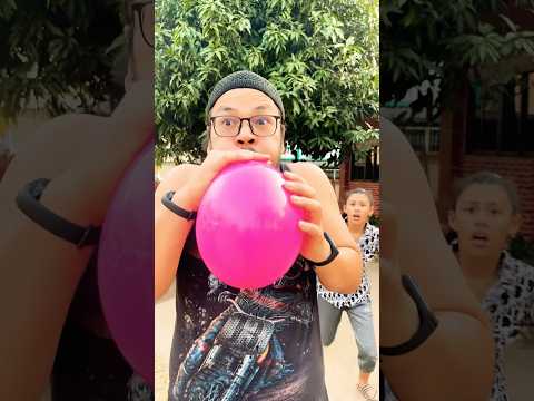 แกล้งพ่อ ทำลูกโป่งแตก!! #funny #comedy #drama #humor #memes #youtube #shorts #minmayang