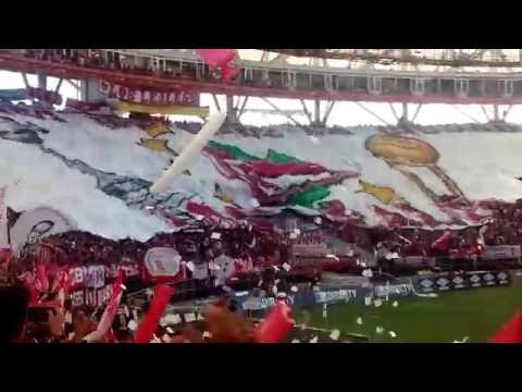 "Estudiantes vs gimnasia 13/03/16. Recibimiento." Barra: Los Leales • Club: Estudiantes de La Plata