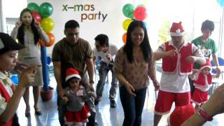 Santa Clause is Coming to Town - IEP Kids with their Parents (Christmas Party 2011)