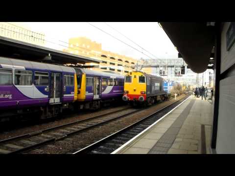 DRS Class 20, 20304 & 20312, RHTT 3S21 Passing Leeds (10th October 2013)