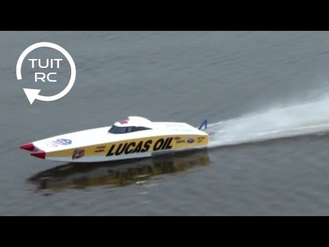AquaCraft Lucas Oil RC Boat With Mike Z on the 2013 RC Road Trip