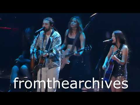 OLIVIA RODRIGO & NOAH KAHAN - STICK SEASON LIVE AT MADISON SQUARE GARDEN FIRST TIME TOGETHER 4/5/24