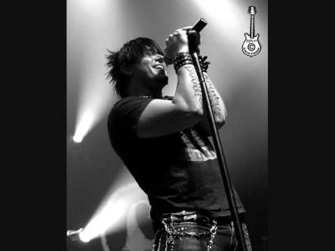 Toryn Green - Fallen Angel - The wreckage