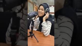 Download lagu IZINKAN LAH - RESSA (Nike Ardilla) Saat Live Cover Di RRI PRO 1 Jakarta mp3 Download lagu IZINKAN LAH - RESSA (Nike Ardilla) Saat Live Cover Di RRI PRO 1 Jakarta mp3