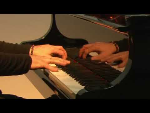 Valerian Shiukashvili Plays Schubert