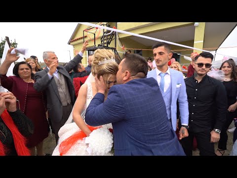 MARRJA E NUSES - TRADITA NE DASMAT E SHQIPERIS SE MESME 2022 . Edmond & Suela