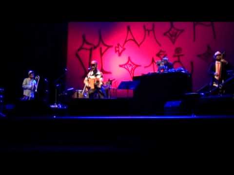 Curumin - Não Existe Amor em SP