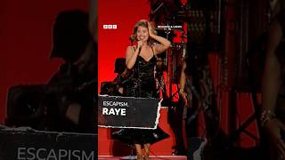 RAYE kicking off her Reading 2026 set with Escapism. #RAYE #readingfestival