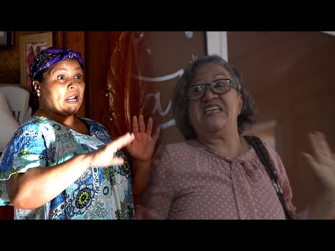 Fue a visitar su novia al campo sin pensar que su suegra y su mama se enfretarian de la peor manera