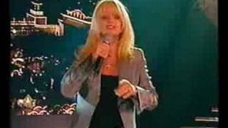Download lagu Bonnie Tyler - It's a Heartache (Live-2001) mp3