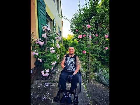 Tomek "Kowal" Kowalski - Ciszej