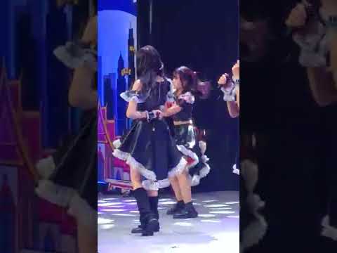 Friend Kiss Kitsune 1 Siam Paragon 30/10/2022