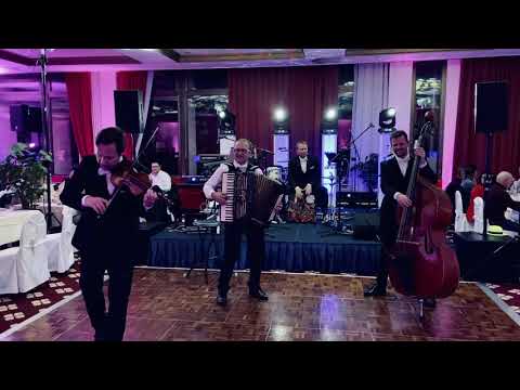 Zasedba Kranjci - New York, New York theme song (instrumental cover)