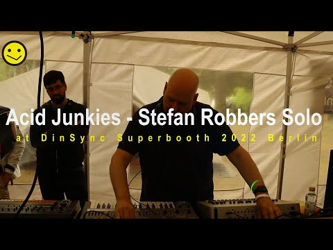 Solo Acid mini-jam at Din Sync Superbooth 2022