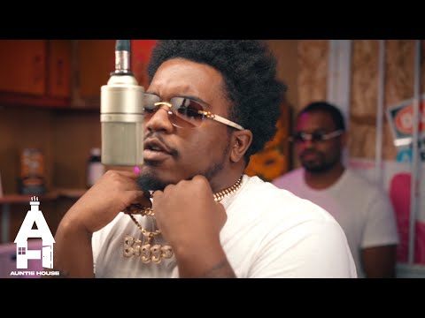 Bandgang Javar & Bandgang Biggs performed Break Bread LIVE @ Auntie House 🎙