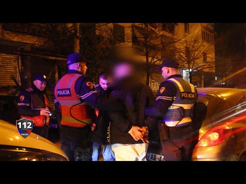 Policia përballet me të papriturën!Nga përdoruesit e drogës tek thirrja për ndihmë e një gruaje