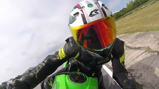 ดูน้องตี๋แง้นหน่อย