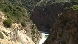 preview picture of video 'Kings River Gorge in Kings Canyon NP'