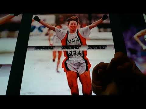 Horacio the handsnake - Lynn Jennings