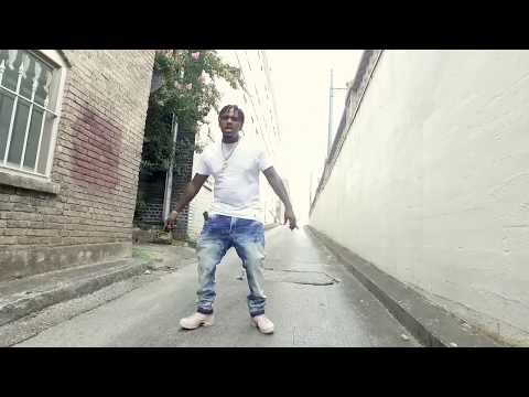 El Ralo Chapo "Play Geek" (Prod  By Dre Did It)