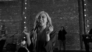Lips On Lips Live Session | Tiffany Young