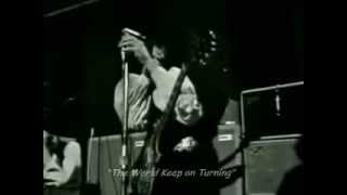 FLEETWOOD MAC - The World Keep On Turning (Lyrics)