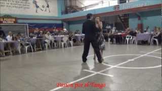 VERONICA VAZQUEZ y ALEJANDRO BERON bailando el Vals NO NOS VEREMOS MAS en la MILONGA el PISOTON