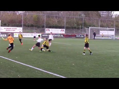 Dalibor Veleski eerste  helft  Alcmaria Victrix     Koedijk  4 ; 1