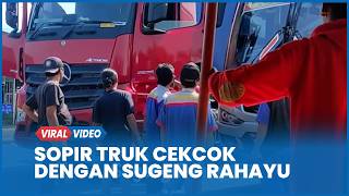 Download lagu Caught on Camera: Gudang Garam Truck Driver Argues with Sugeng Rahayu Driver After Side Mirror Co... mp3