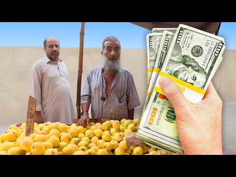 I Gave Away $200 in Pakistan 🇵🇰
