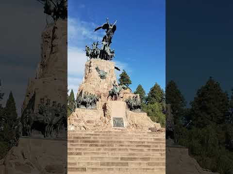 Cerro de la Gloria Provincia de Mendoza. República Argentina