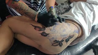 Niyakap habang tinatatuan | hips tattoo video