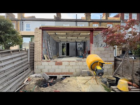 Building the roof structure - London Extension Build