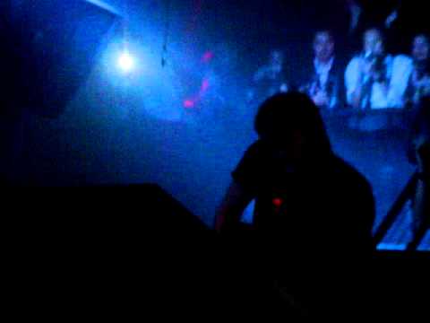 Sebastian Ingrosso- woo hoo vs. show me love vs. knas