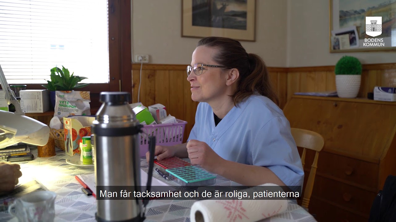Att vara hemma p dejt kan vara lika romantisk som en kvll ute med sin partner. Titta vidare fr lite trevliga ider, som att testa lekar & nya matrecept. Dejta hemma, tips fr romantiska hemmakvllar | Bra vardag