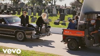The Kills - Doing It To Death (Behind The Scenes)