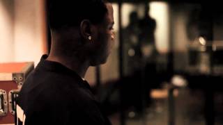 JAE MILLZ IN STUDIO RECORDING 'E.T. FINGERS'