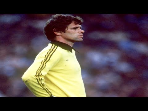 Jan Jongbloed saves