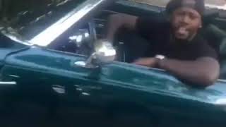 Alley boy still flexin