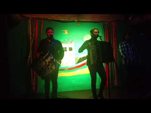 Isaac do Acordeon, Cosme Vieira e Feeh Silva - Tenho Sede (Dominguinhos)